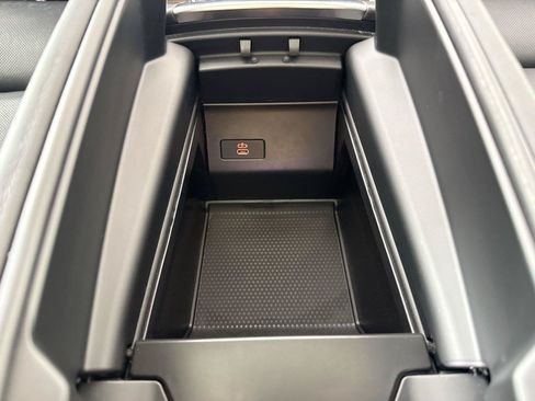 Used 2025 BMW X7 xDrive40i AWD/4WD image 36