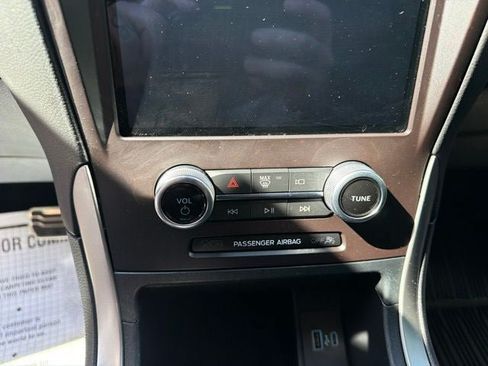 Used 2021 Ford Edge ST-Line AWD/4WD image 13
