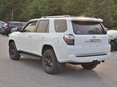 Used 2021 Toyota 4Runner SR5 Premium w/ Moonroof Package AWD/4WD image 5
