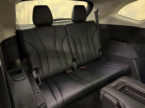 Certified 2025 Acura MDX SH-AWD image 34
