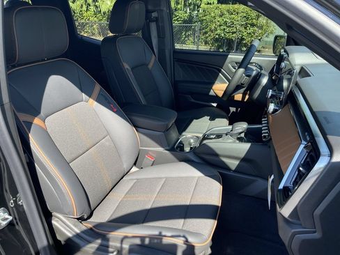 New 2026 GMC Canyon AT4 AWD/4WD image 27