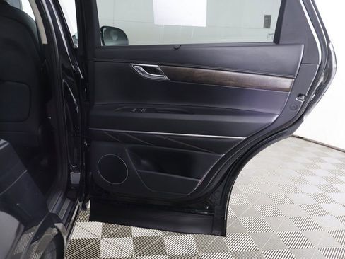 Used 2024 Genesis GV80 3.5T image 28