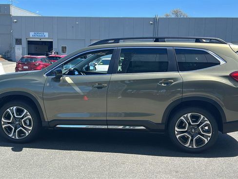 New 2026 Subaru Ascent Limited AWD/4WD image 3