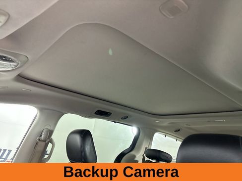 Used 2021 Chrysler Pacifica Touring-L w/ Uconnect Theater Family Group image 12