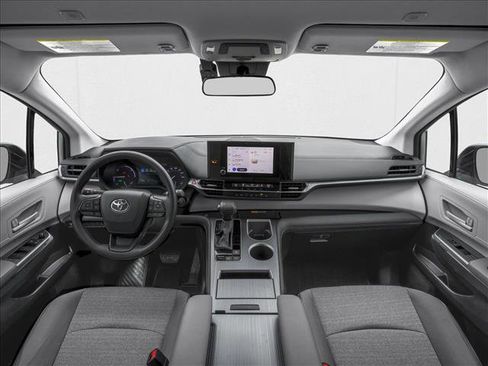 New 2026 Toyota Sienna LE FWD image 5