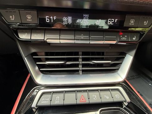 Used 2024 Audi RS e-tron GT w/ Carbon Performance Package AWD/4WD image 16