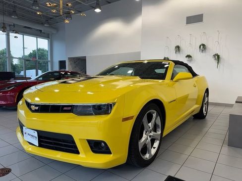 Used 2015 Chevrolet Camaro SS w/ RS Package RWD image 25