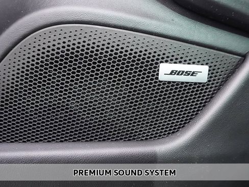 Used 2021 Porsche Taycan 4S image 4