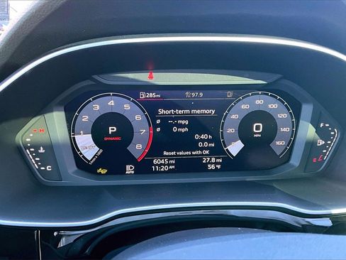 Used 2025 Audi Q3 2.0T Premium w/ Convenience Package image 13