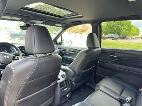 Used 2019 Honda Passport Touring image 16