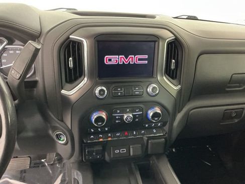 Used 2020 GMC Sierra 1500 AT4 w/ Off-Road Performance Package AWD/4WD image 21