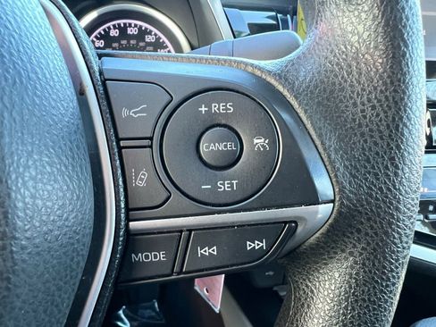 Used 2024 Toyota Camry LE FWD image 28