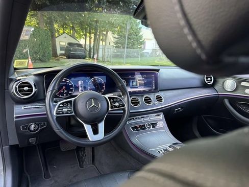 Used 2020 Mercedes-Benz E 450 4MATIC Sedan image 27