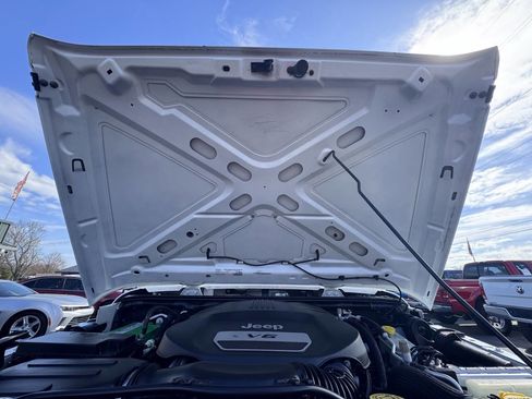 Used 2016 Jeep Wrangler Unlimited Sport w/ Connectivity Group image 42