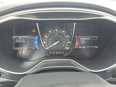 Used 2017 Ford Fusion SE w/ Fusion SE Technology Package FWD image 18