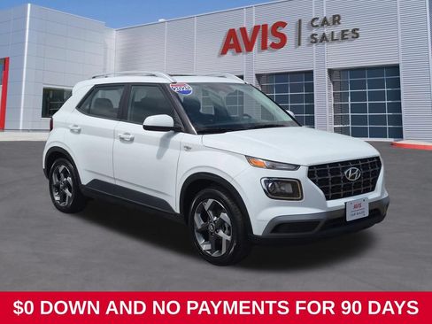 Used 2025 Hyundai Venue SEL FWD image 3