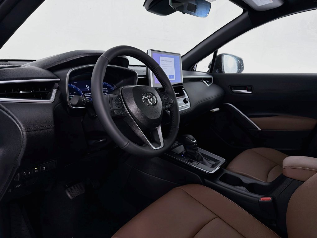 New 2026 Toyota Corolla Cross XLE FWD image 13