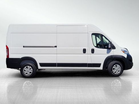 Used 2025 RAM ProMaster 3500 w/ Quick Order Package 22H SLT+ FWD image 3