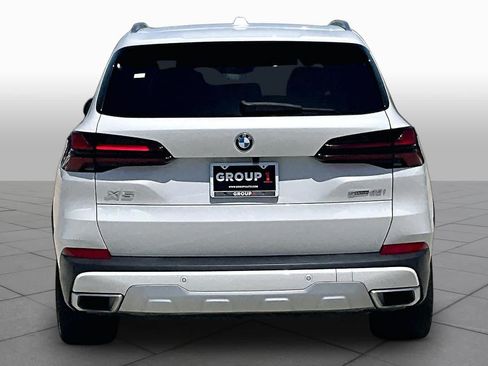 Used 2024 BMW X5 sDrive40i w/ Premium Package RWD image 4