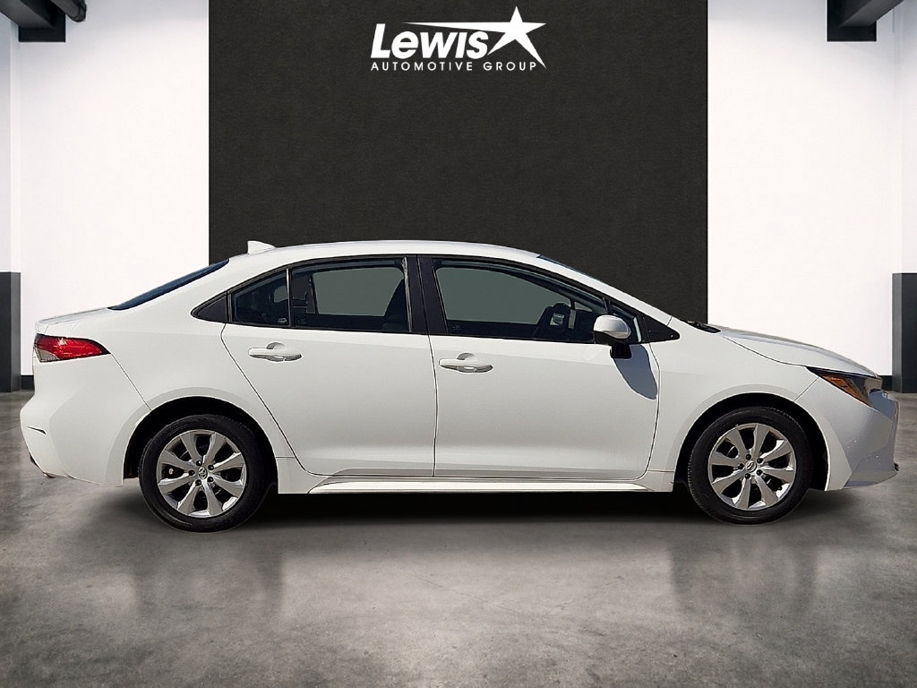 Used 2023 Toyota Corolla LE FWD image 5
