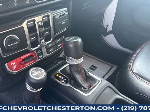Used 2021 Jeep Gladiator Rubicon AWD/4WD image 30