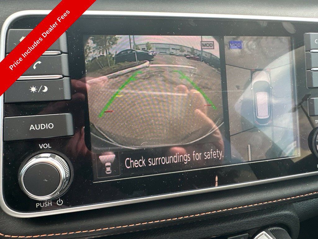 Used 2020 Nissan Kicks SR w/ SR Premium Package FWD image 10