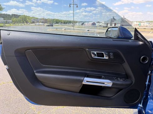 Used 2017 Ford Mustang GT w/ Enhanced Security Package RWD image 15