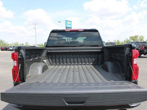 New 2026 Chevrolet Silverado 2500 Custom w/ Custom Value Package AWD/4WD image 16