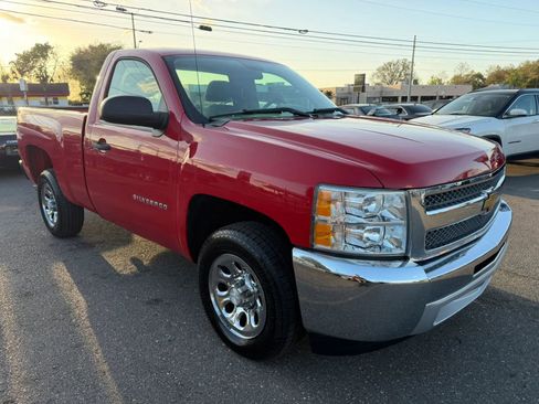 Used 2013 Chevrolet Silverado 1500 W/T w/ LS Package RWD image 3