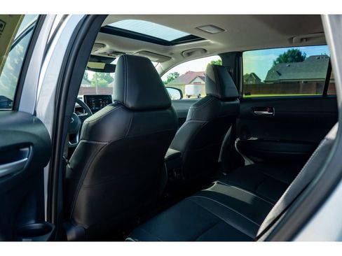 Used 2024 Toyota Corolla Cross XLE w/ Convenience Package FWD image 13