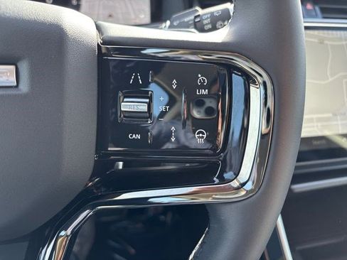 New 2025 Land Rover Range Rover Evoque Dynamic SE image 28