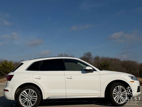 Used 2018 Audi Q5 Prestige w/ Prestige Package image 9