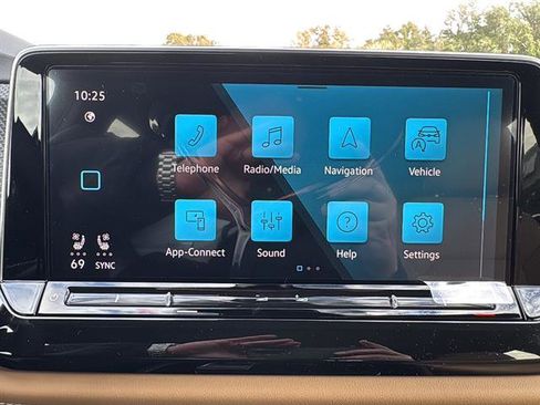 New 2026 Volkswagen Atlas Cross Sport SEL R-Line AWD/4WD image 23