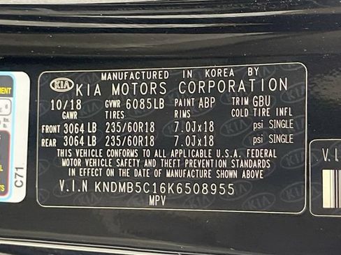 Used 2019 Kia Sedona EX FWD image 33