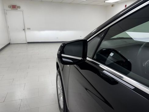 Used 2023 Cadillac XT5 Luxury image 32