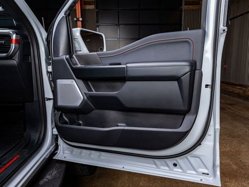 Used 2025 Ford F150 Raptor image 37