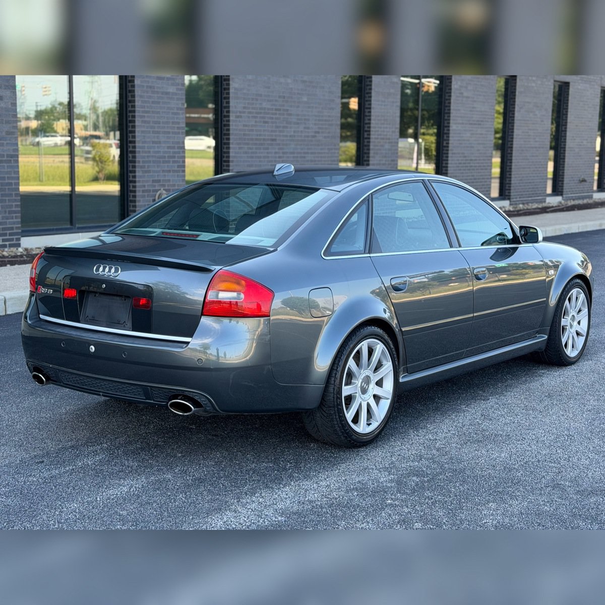 Used 2003 Audi RS 6 AWD/4WD image 2