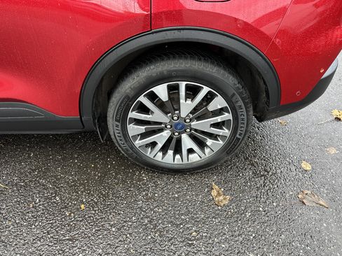 Used 2020 Ford Escape Titanium image 25