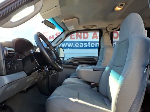 Used 2006 Ford F250 XLT image 9