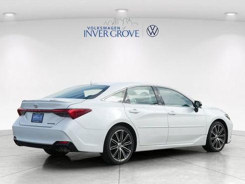 Used 2022 Toyota Avalon Touring FWD image 7