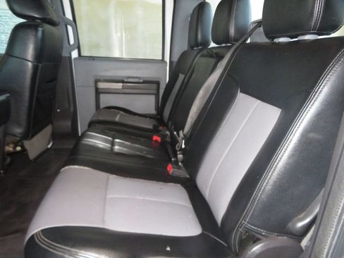 Used 2011 Ford F250 XLT w/ XLT Interior Pkg AWD/4WD image 27