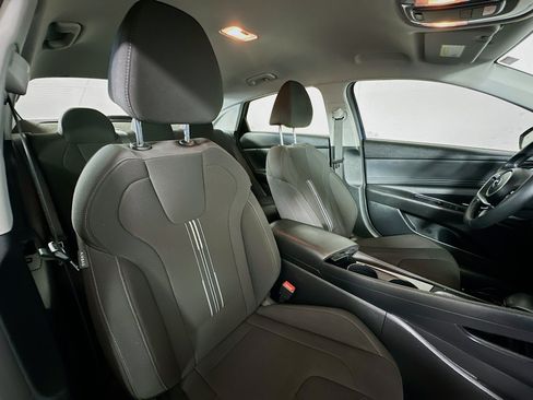 Used 2023 Hyundai Elantra SEL w/ Convenience Package FWD image 26