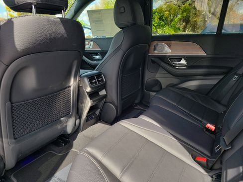 New 2026 Mercedes-Benz GLE 580 4MATIC image 14