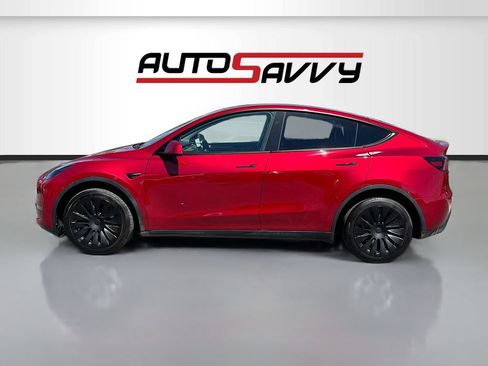 Used 2024 Tesla Model Y Long Range AWD/4WD image 4