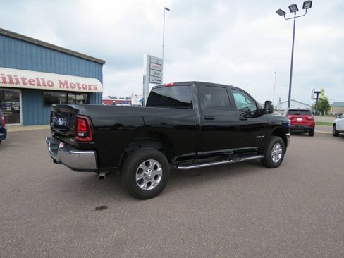 Used 2026 RAM 2500 Big Horn AWD/4WD image 4