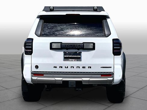 Used 2025 Toyota 4Runner Trailhunter AWD/4WD image 4