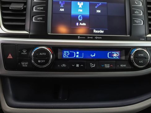 Used 2016 Toyota Highlander Plus image 18