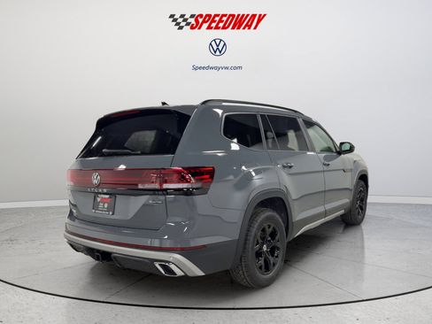 New 2026 Volkswagen Atlas Peak Edition AWD/4WD image 6