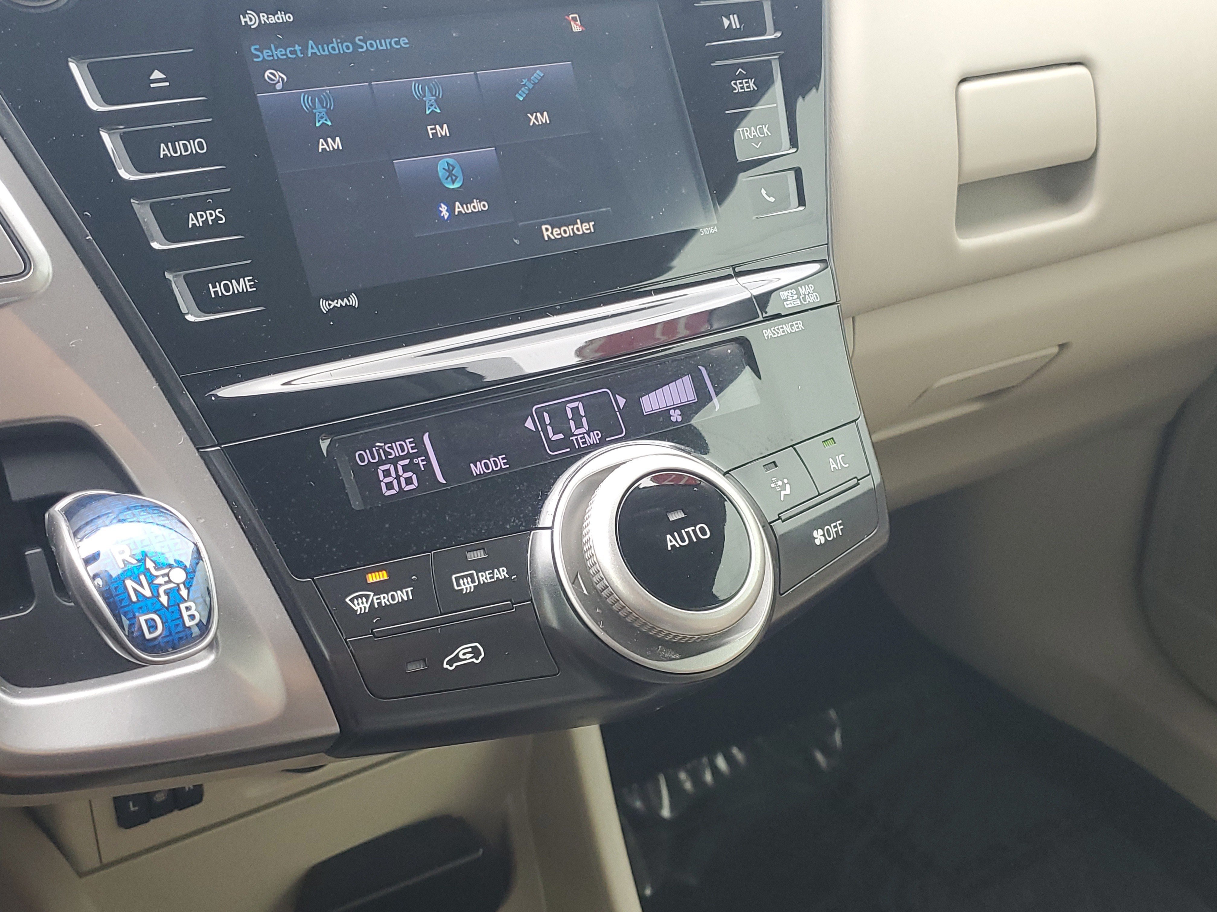 Used 2017 Toyota Prius V Four FWD image 30