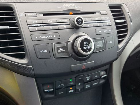 Used 2010 Acura TSX Sedan image 19